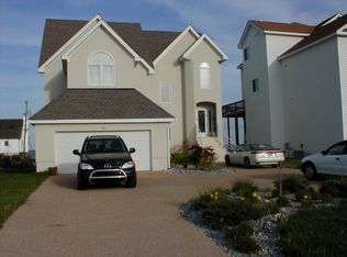 9 Channel Ln, Hampton, VA 23664