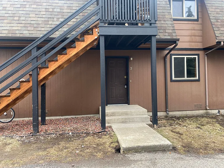 1526 W Koch St — Photo 2