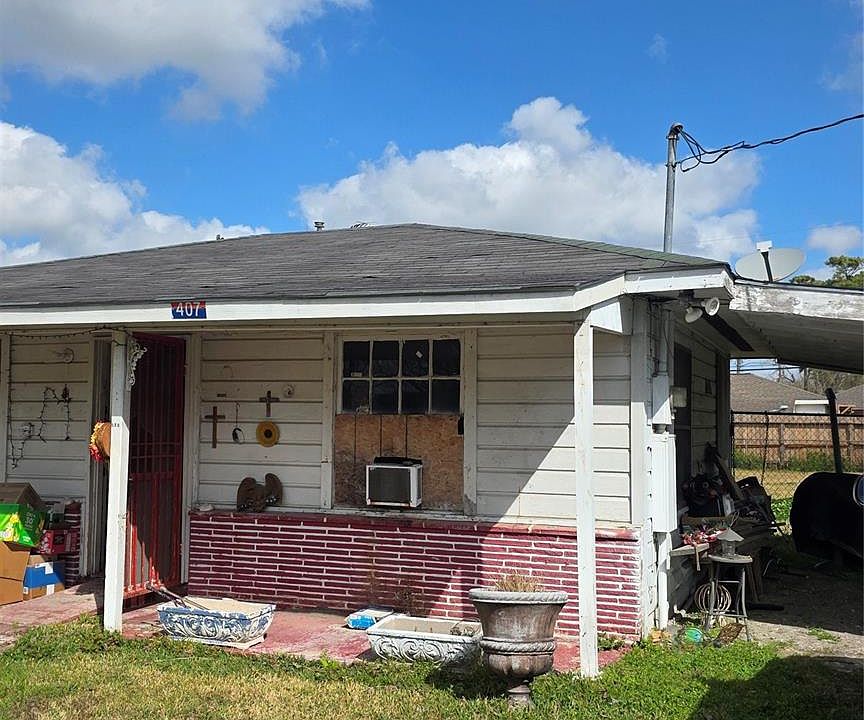 1st image of 407 Turner Dr