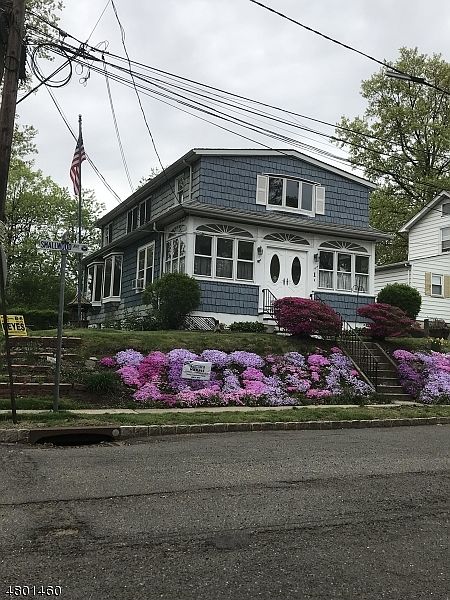 1st image of 1 Smallwood Ave