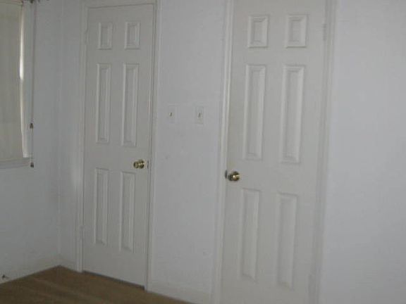 5th image of 700 Hill St