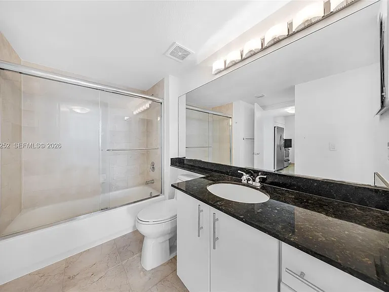 1625 Kennedy Cswy #1004D — Photo 30