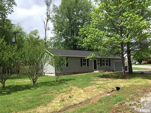 3rd image of 100 Park Ln