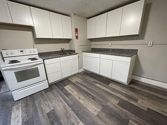 2nd image of 623 N Centre St Floor 3