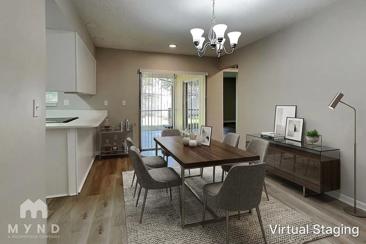3 bed, 2.0 bath, 1368 sqft, $2,215 — Photo 3