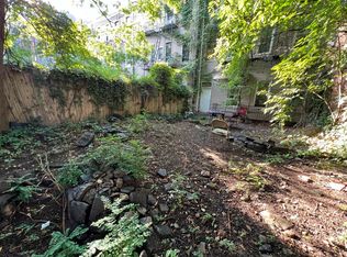182 Meserole St APT 1, Brooklyn, NY 11206
