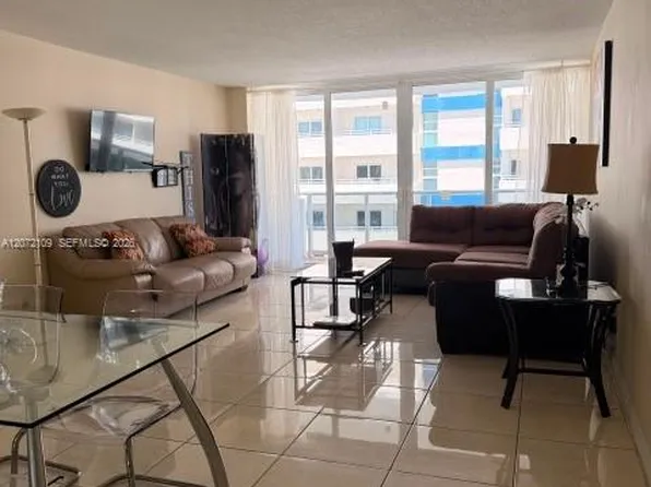 3140 S Ocean Dr APT 309, Hallandale, FL 33009