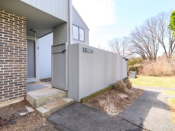 2nd image of 1 Apricot Lane #1