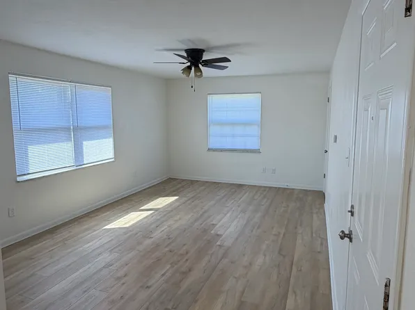 5010 Woodbine Ave APT B, Dayton, OH 45432