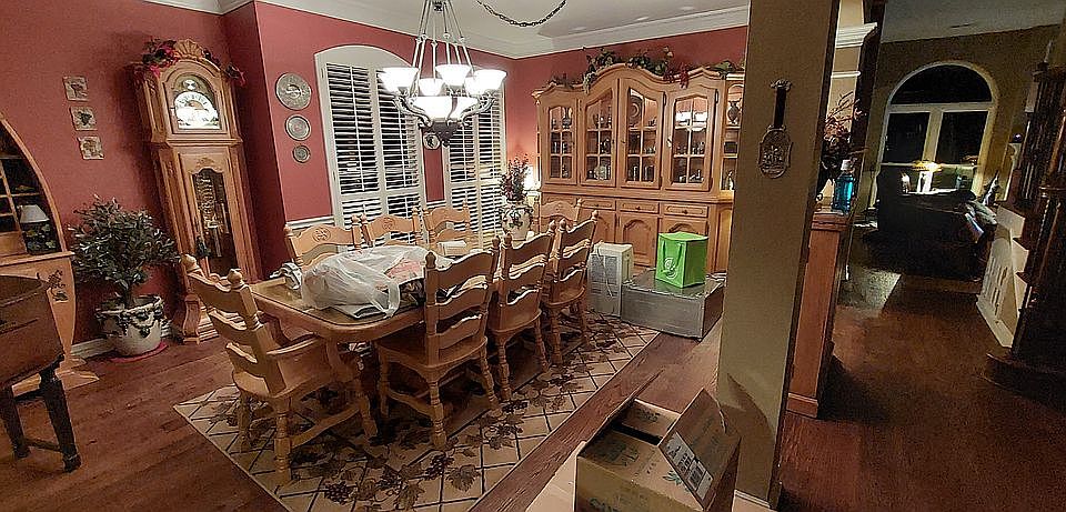 2nd image of 919 Midland Creek Dr