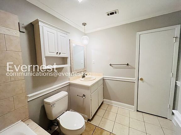 5th image of 104 Pine Rd
