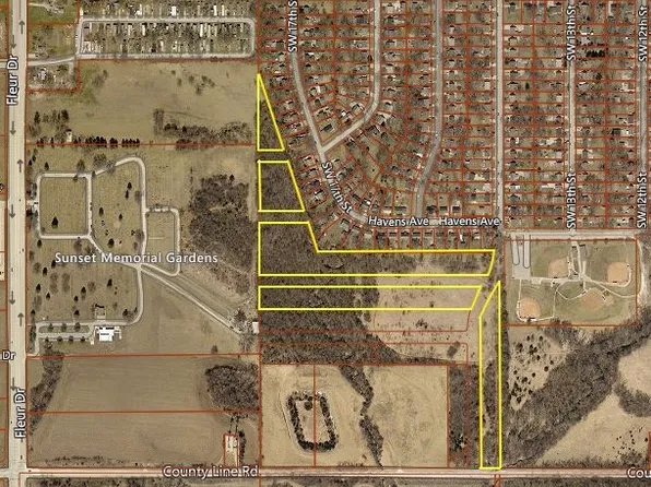 0 County Line Rd, Des Moines, IA 50320