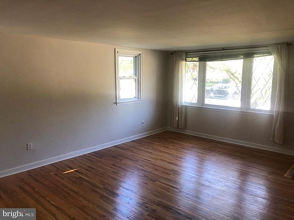 4th image of 2624 Ashwood Dr