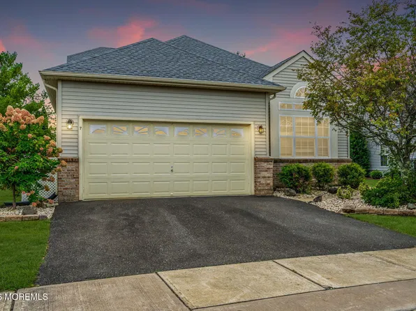 7 Ravello Road, Manchester, NJ 08759