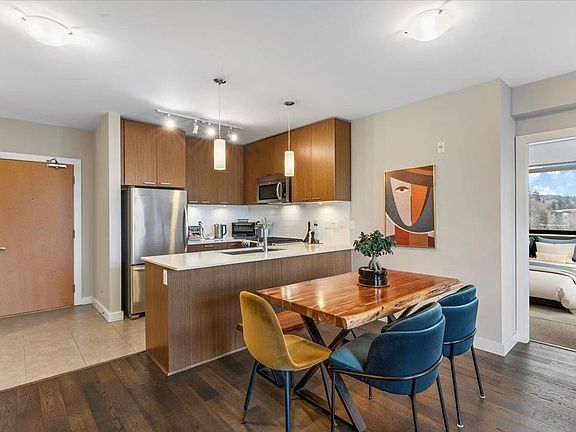 3rd image of 1330 Marine Dr #413