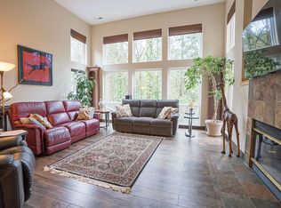 606 SW Arboretum Cir, Portland, OR 97221