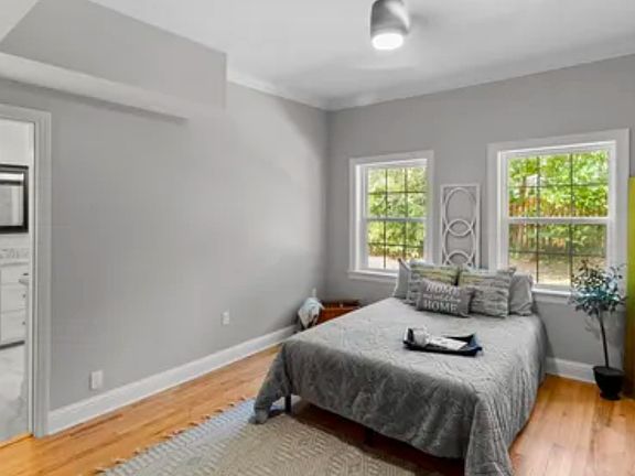 5th image of 224 Forest Ave