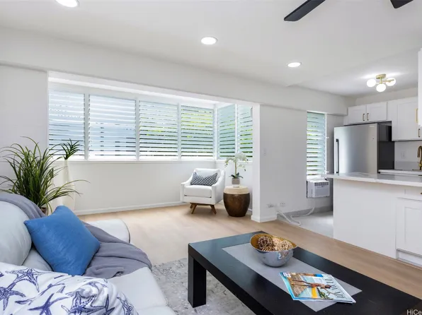 3061 Pualei Cir APT 105, Honolulu, HI 96815