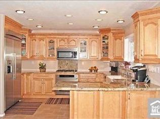 942 S Cascade Ln, Anaheim, CA 92808