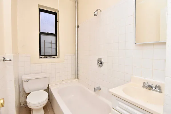 Rented by Bohemia Realty Group | media 4