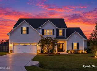 30 W Broughton Ln, Rocky Point, NC 28457