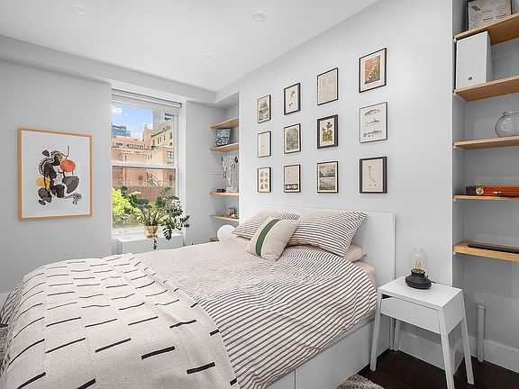 4th image of 342 E 51st St #4AB