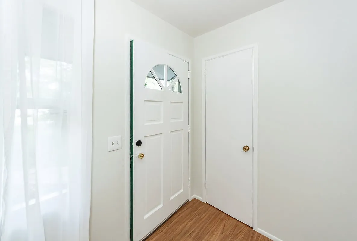 1521 Juniper Street — Photo 2