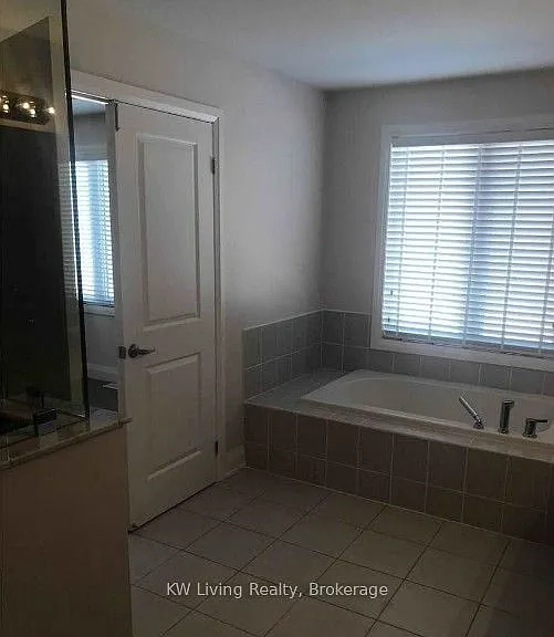 39 Oliana Way — Photo 10
