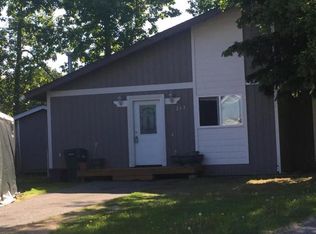 217 Red Leaf Cir, Anchorage, AK 99504