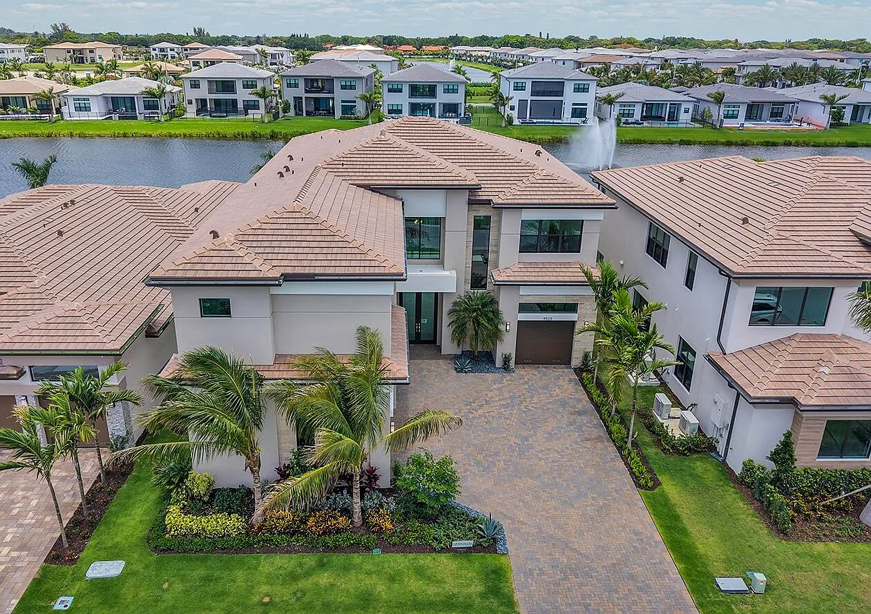 6 bed, 8.0 bath, 5453 sqft, $18,000 — Photo 1