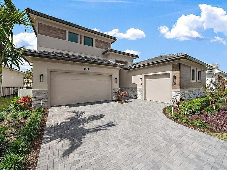 13613 Le Christine Dr — Photo 3