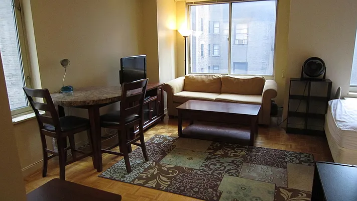 Rented by Noble Realty | media 19