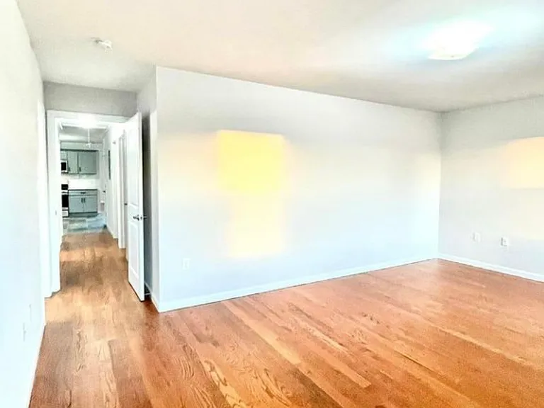 708 Court St #2 — Photo 7