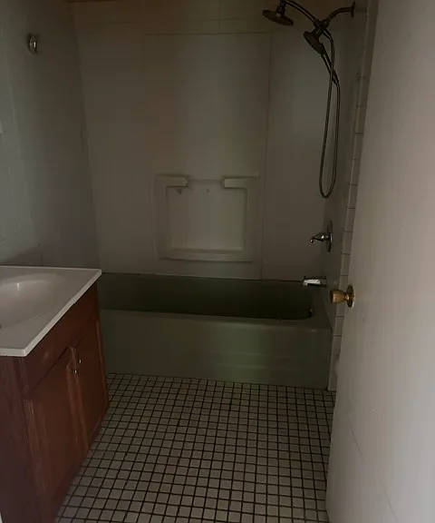 416 Rugby Rd #B — Photo 11