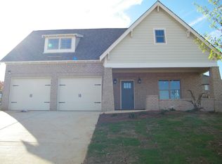 613 Round Rd, Maylene, AL 35114