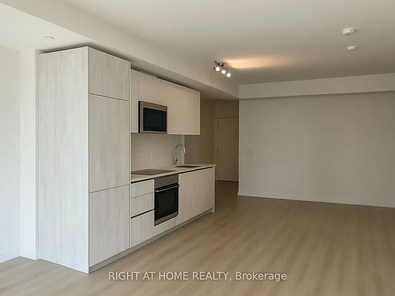 28 Widmer St #3720 — Photo 10