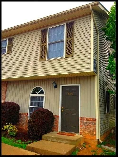 1st image of 850 E Sherwood Hills Dr