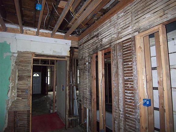 5th image of 1138 California Ave