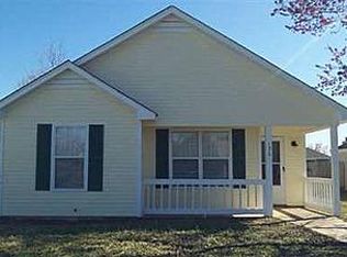 136 Kensington Cir, Warner Robins, GA 31093