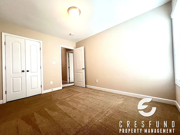 2131 Stafford Dr — Photo 16