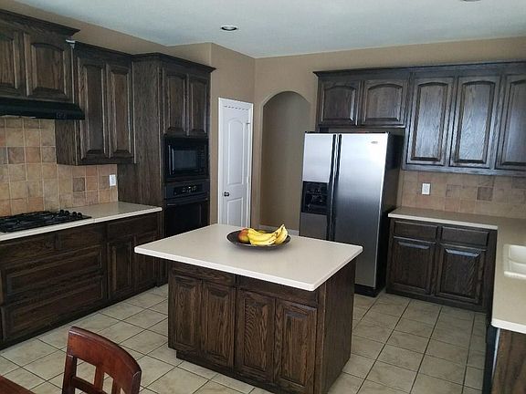 4th image of 5907 Holly Crest Ln