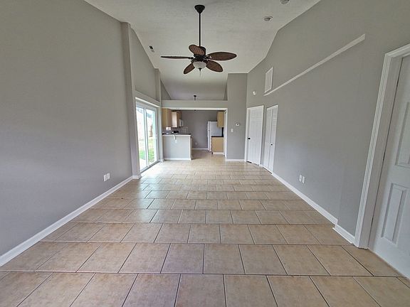 2nd image of 2509 Lake Pointe