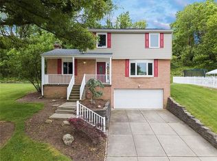 1085 Old Post Rd, South Park, PA 15129