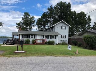 116 Pleasure Island Rd, Gilbert, SC 29054