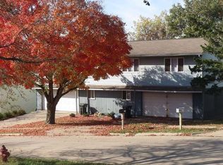 1329 Dolen Pl, Iowa City, IA 52246