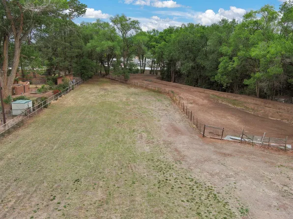 7404 Guadalupe Trl NW, Albuquerque, NM 87107