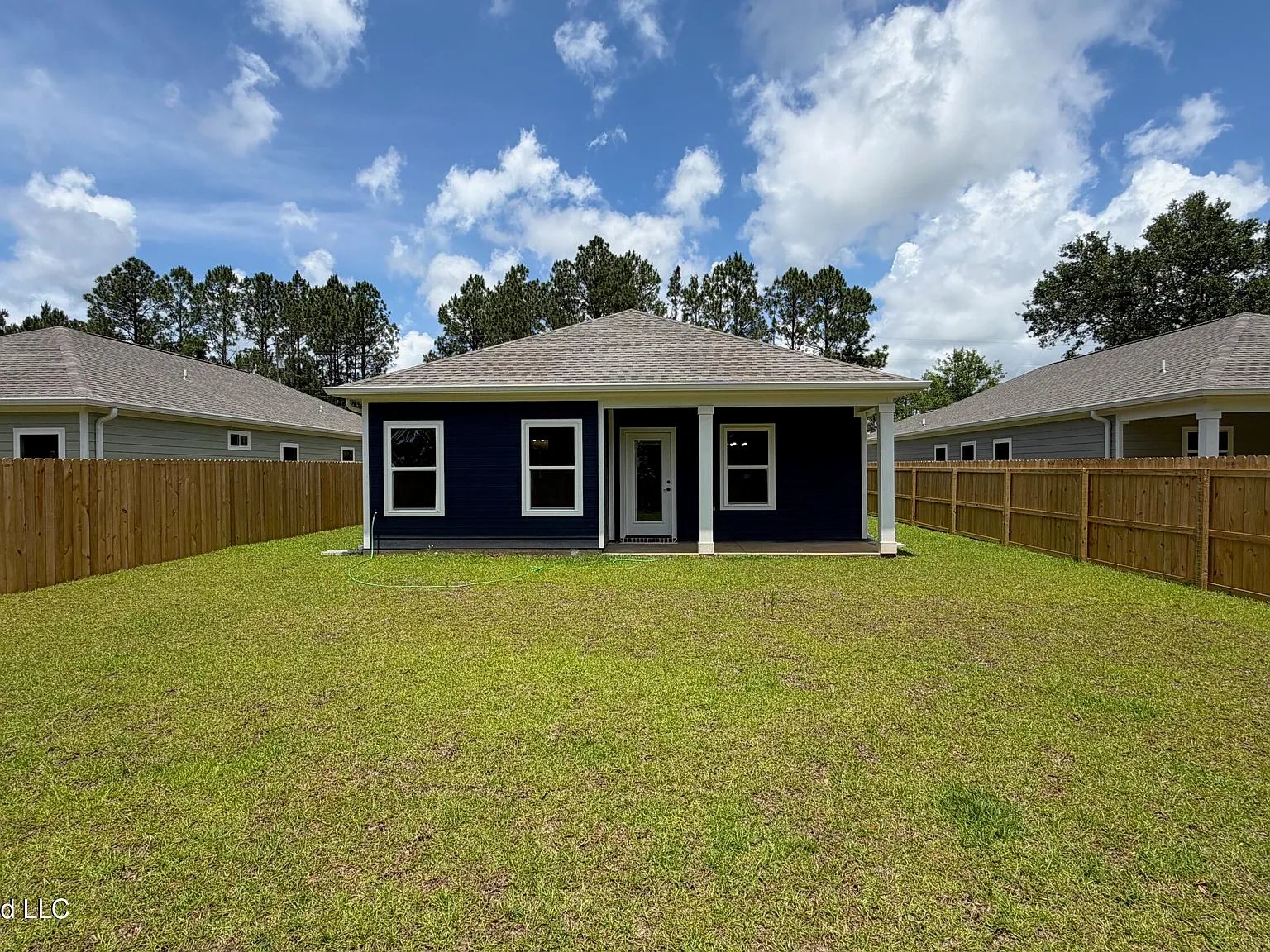4 bed, 2.0 bath, 1567 sqft, $2,200 — Photo 2