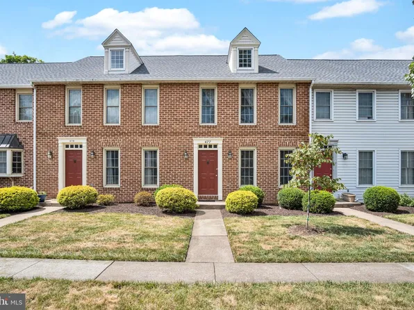 477 Delancey Ct, Mechanicsburg, PA 17055