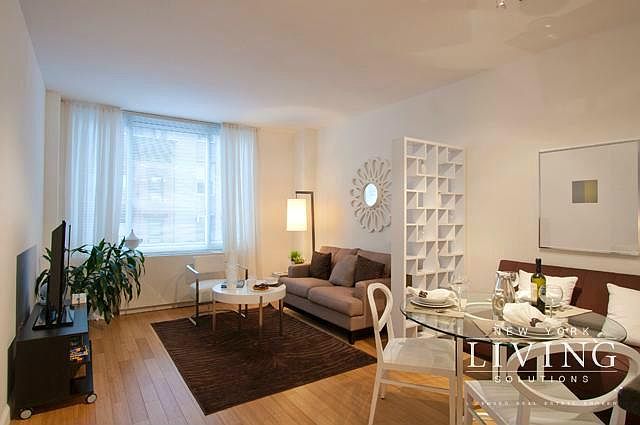 1st image of 320 W 38th St APT 1705