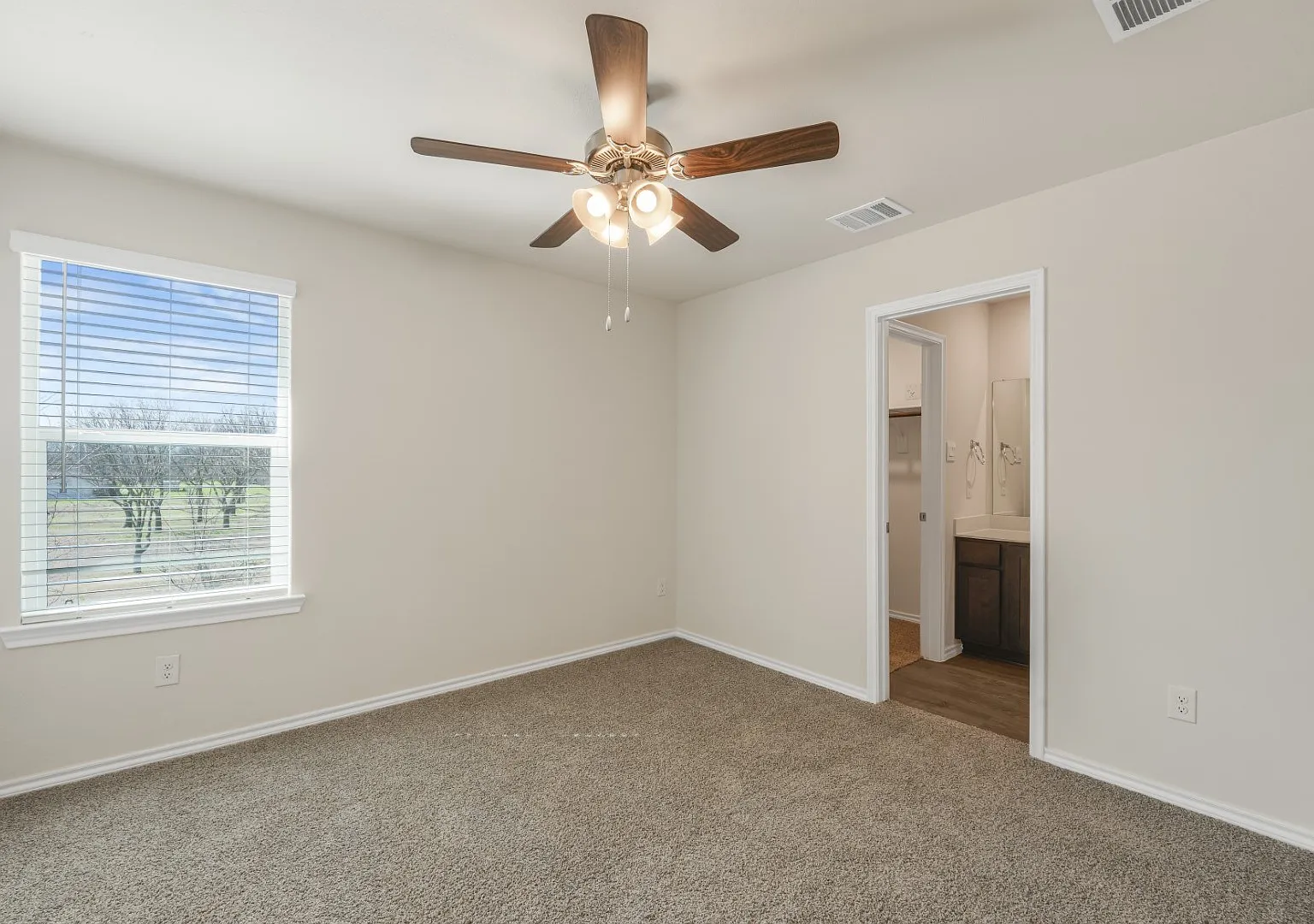 314 Arbor Dr — Photo 2